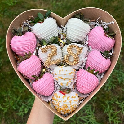 Heart Shape Box With Strawberries 