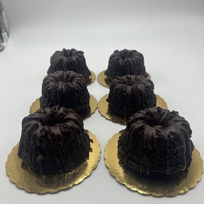 Mini Flourless Chocolate Cakes