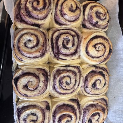 Blueberry Sweet Rolls 