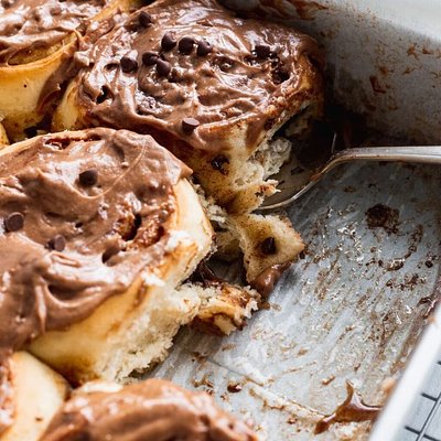 Chocolate Chip Cinnamon Roll (Dozen)**