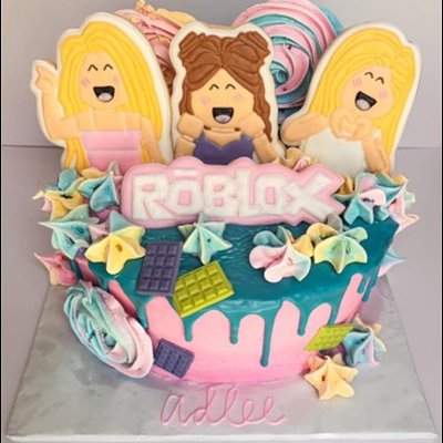 10 Inch Intricate Design Cake