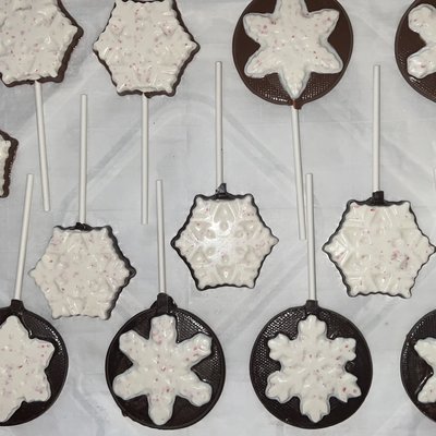 Snowflake Lollipops