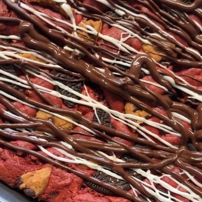 Red Velvet Oreo Brownie 