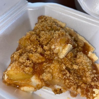 Apple Cobbler Cheesecake