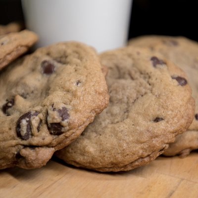 Traditional Chocolate Chip Cookies (10 Count)