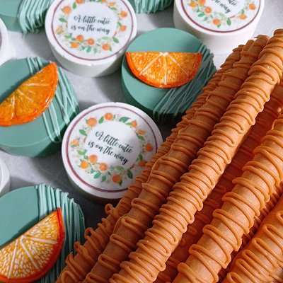 Chocolate Dipped Pretzels 