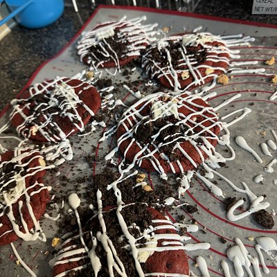 red velvet cookies