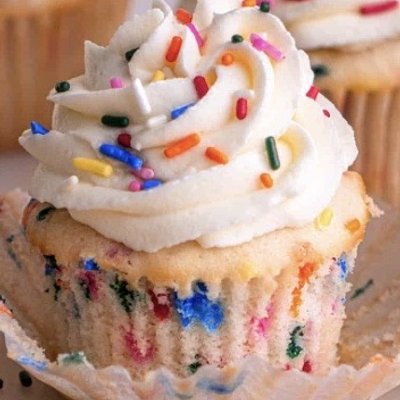 Funfetti Cupcakes - 1 Dozen
