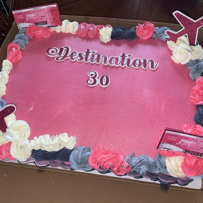 1/2 Sheet Cake (2 Layers)
