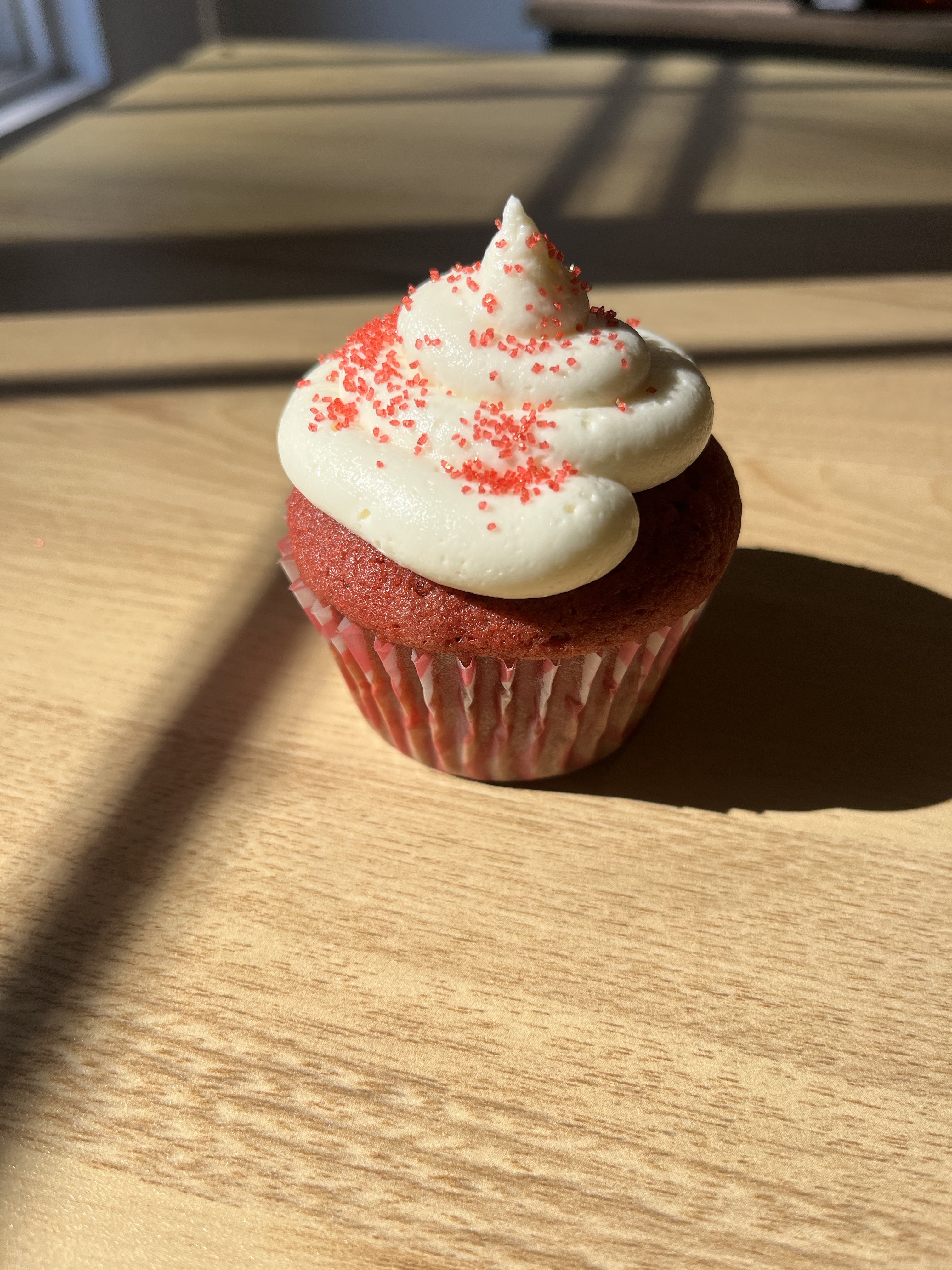 Red Velvet Cupcakes~Buttercream Or Cream Cheese Frosting 