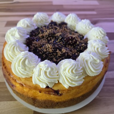 Blackberry Cobbler Cheesecake 