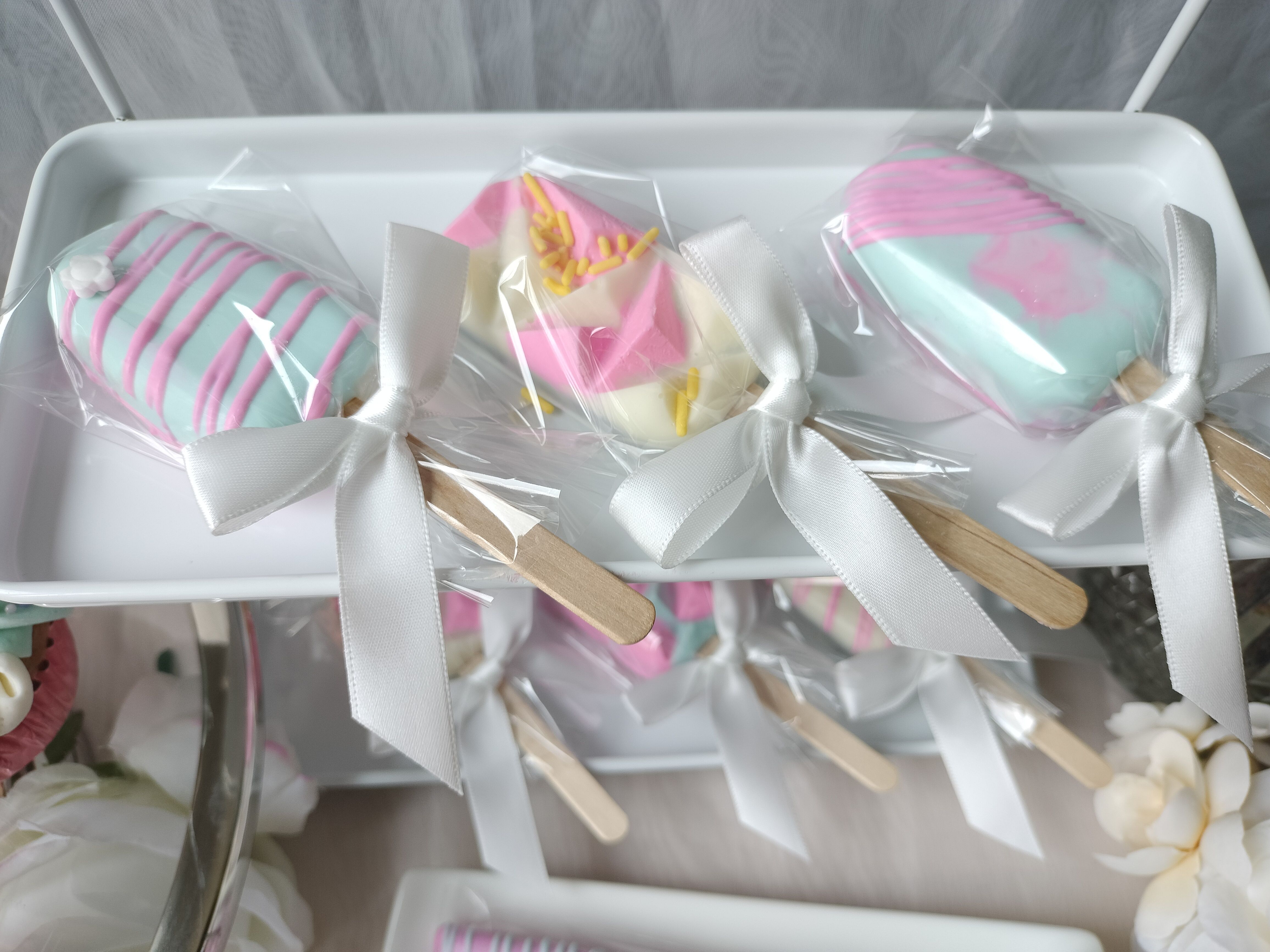 Cakesicles 