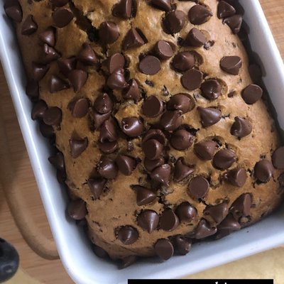 pumpkin chocolate chip bread