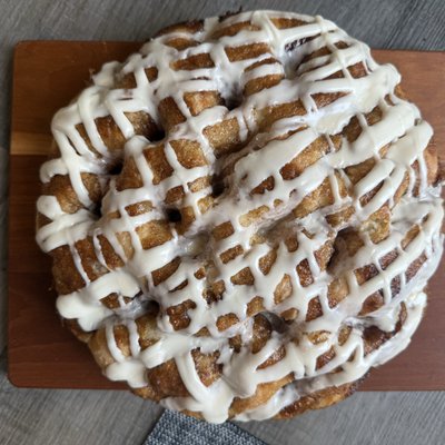 Cinnamon Roll Focaccia - 9x9 Round