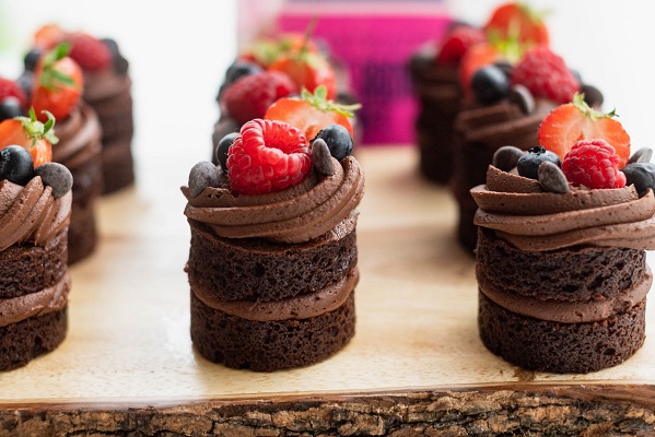 Dozen Mini Cakes