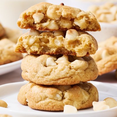 24 White Chocolate Macadamia Nut Cookies 