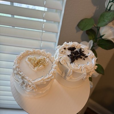 Mini Tasting Cakes  (2 Count) 