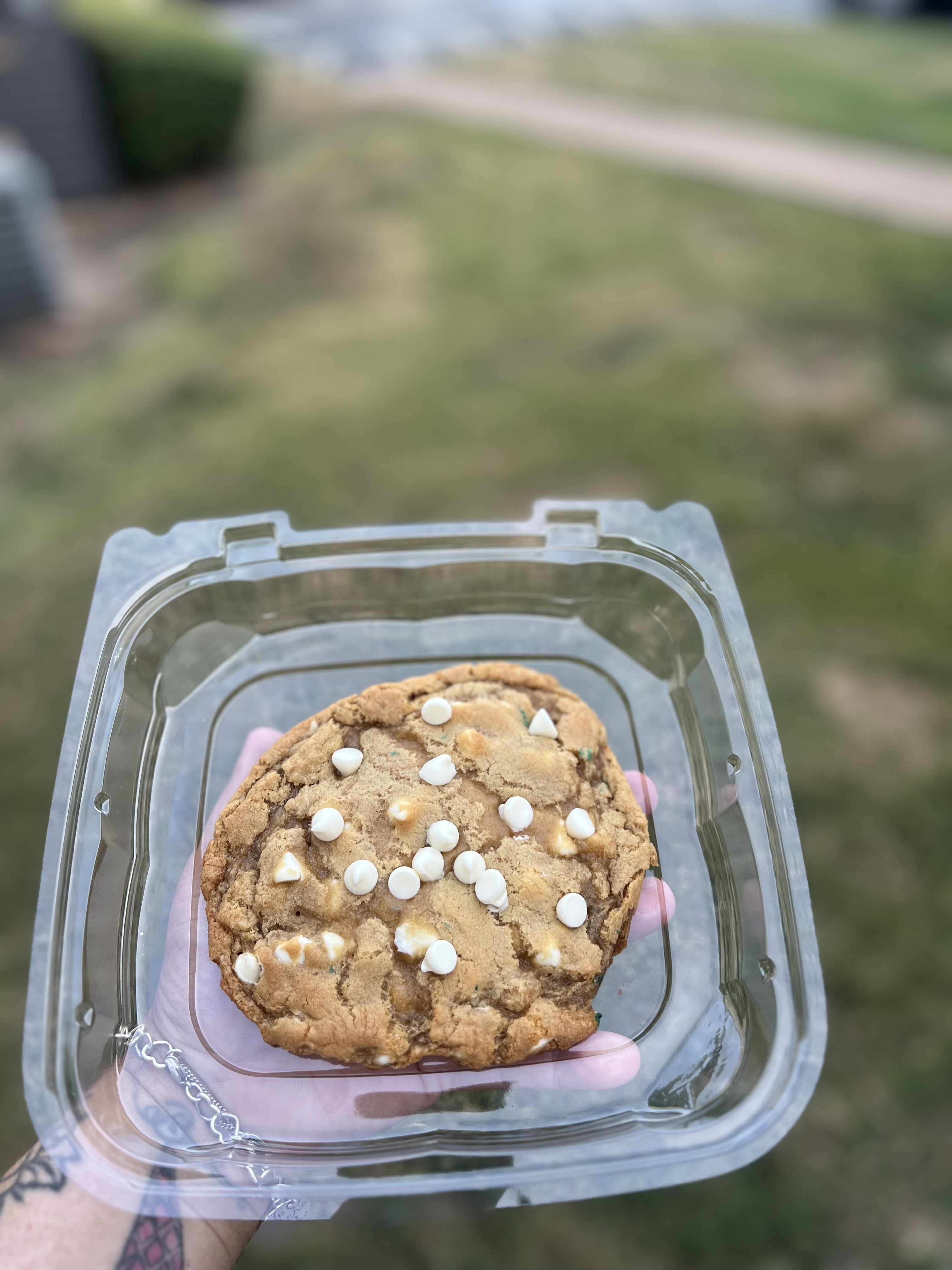 White Chocolate Chip Cookies 