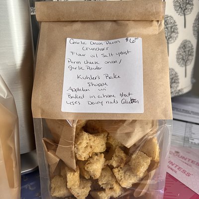 Garlic Onion parm Focaccia Crunchers  9 Oz