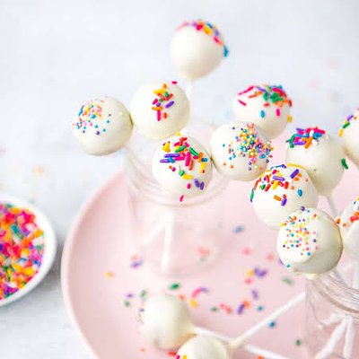 White Cake Pops