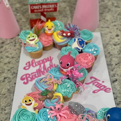 Numbered Pull Apart Cupcakes 