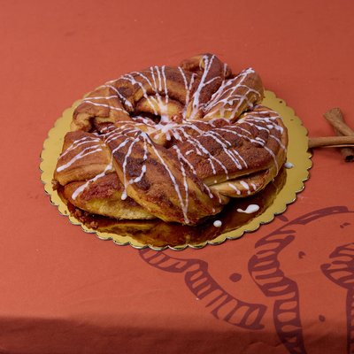Pumpkin Spice Tea Ring (Serves 8-10)