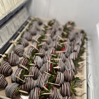 Chocolate Dipped Strawberries 