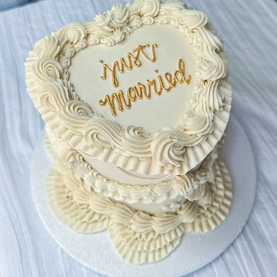 Cutting Cake - Wedding