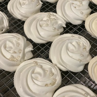 crisp meringue cookies 
