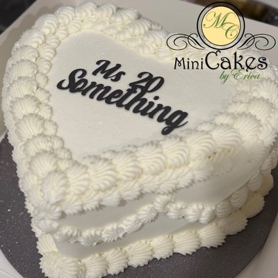 Heart-Shaped Cake (8’)