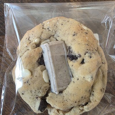 Cookies & Cream Cookie