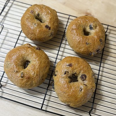 8ct Cinnamon Raisin Bagels