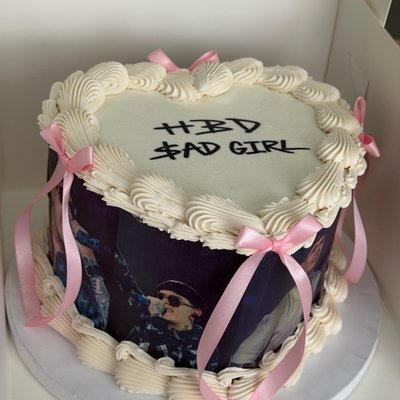 8” Cakes (12-24 Servings)