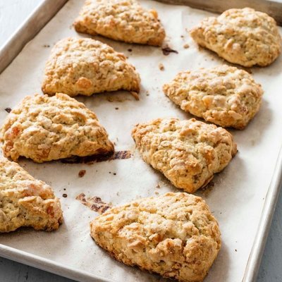 Apricot Almond Oatmeal Scones (Pack Of 6)