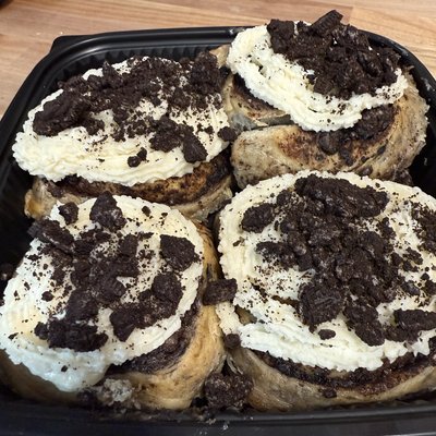 Oreo Cinnamon Roll