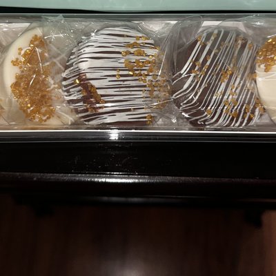 Opulent Chocolate Dipped Oreos 
