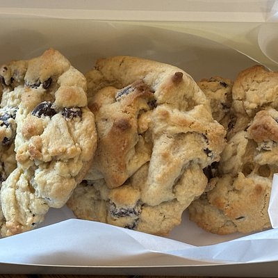Chocolate Chip Cookies 1/2 Dozen 