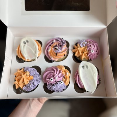 Halloween Theme Cupcakes 