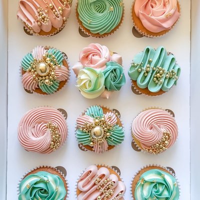 Cupcakes 🧁 Customized For Any Occasion 