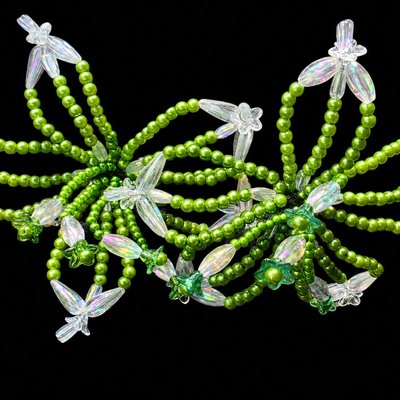 🌸 PANAMANIAN TEMBLEQUES – Green  & Iridescent