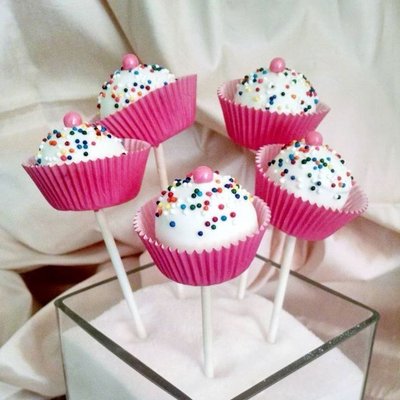 1 Dozen Cake Pops