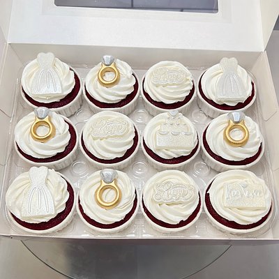 Elegant Wedding Theme Cupcakes (Custom Dozen) 