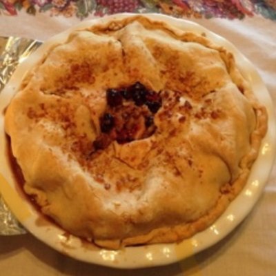 Apple Cranberry Walnut Pie 