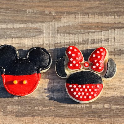 Custom Buttercream Decorated Soft Sugar Cookies
