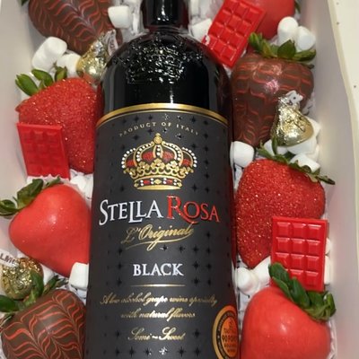 Wine & Berries Box