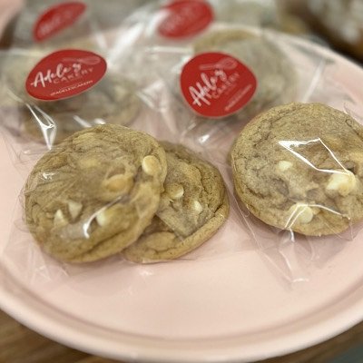 White Chocolate Macadamia 