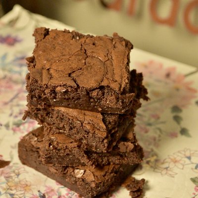 Fudgeeee Sourdough Brownie Pack  :) 