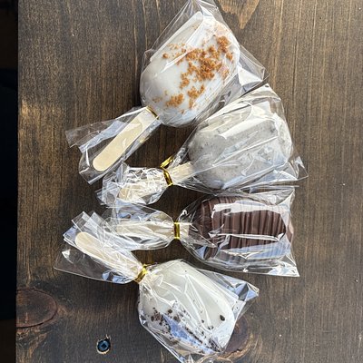 Cakesicles