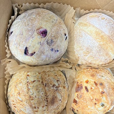 Sourdough Artisan Boule Flights  4 Mini w/inclusions
