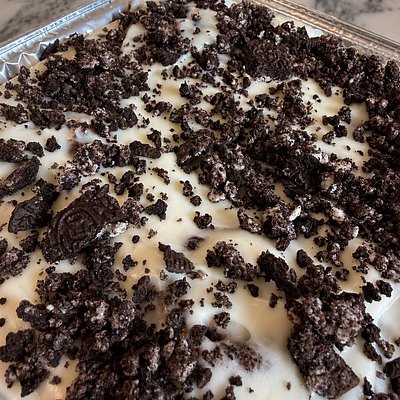 Cookies & Cream Sourdough Cinnamon Rolls 